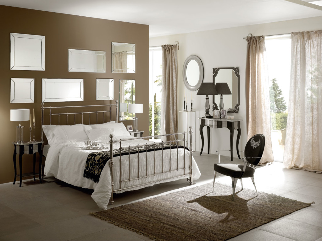 Decorative Bedroom Mirrors